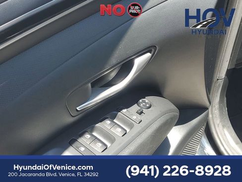 Certified 2022 Hyundai Tucson SEL FWD image 25