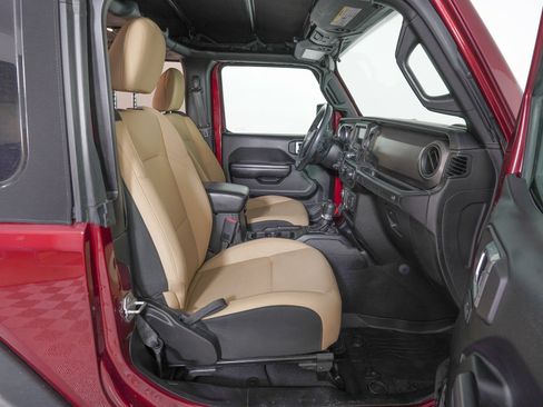 Used 2021 Jeep Wrangler Willys image 9