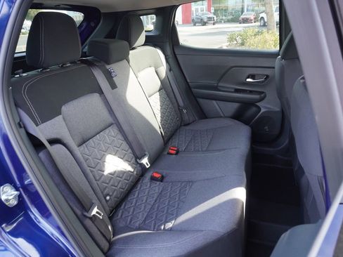 Certified 2025 Nissan Kicks SV image 9