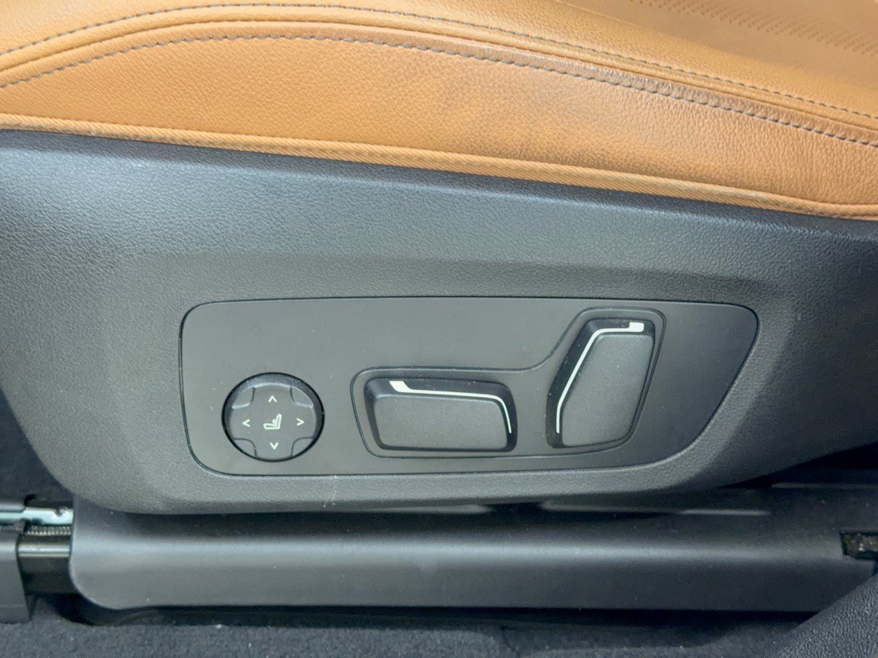 Certified 2024 BMW X3 M40i AWD/4WD image 16