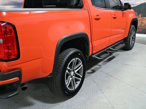 Used 2019 Chevrolet Colorado LT w/ LT Convenience Package RWD image 9