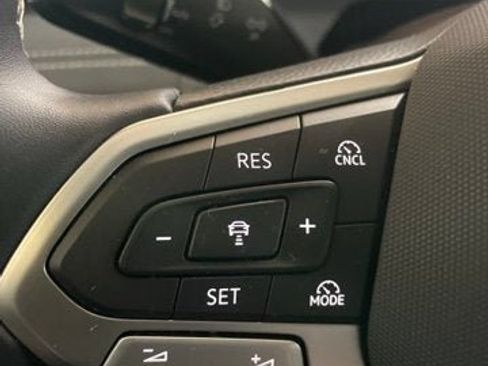 Certified 2026 Volkswagen Tiguan SE AWD/4WD image 17