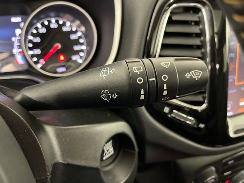 Used 2020 Jeep Compass Limited image 24