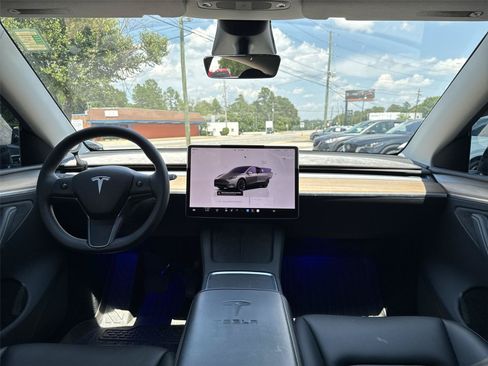 Used 2023 Tesla Model Y Long Range AWD/4WD image 14