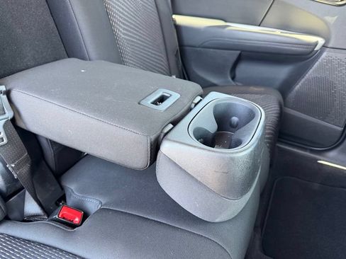 Used 2020 Dodge Journey SE w/ SE Popular Equipment Group FWD image 36
