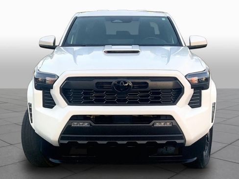 Used 2024 Toyota Tacoma TRD Sport RWD image 4