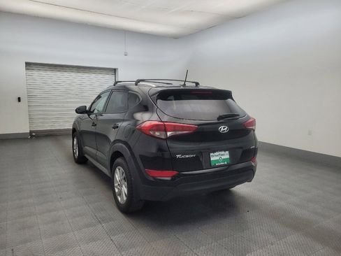 Used 2017 Hyundai Tucson SE AWD/4WD image 5