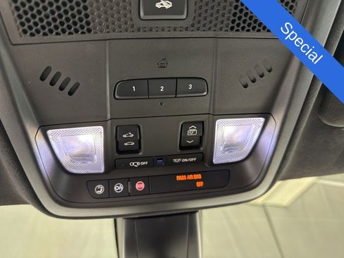 Used 2019 Cadillac XT5 Platinum AWD/4WD image 27