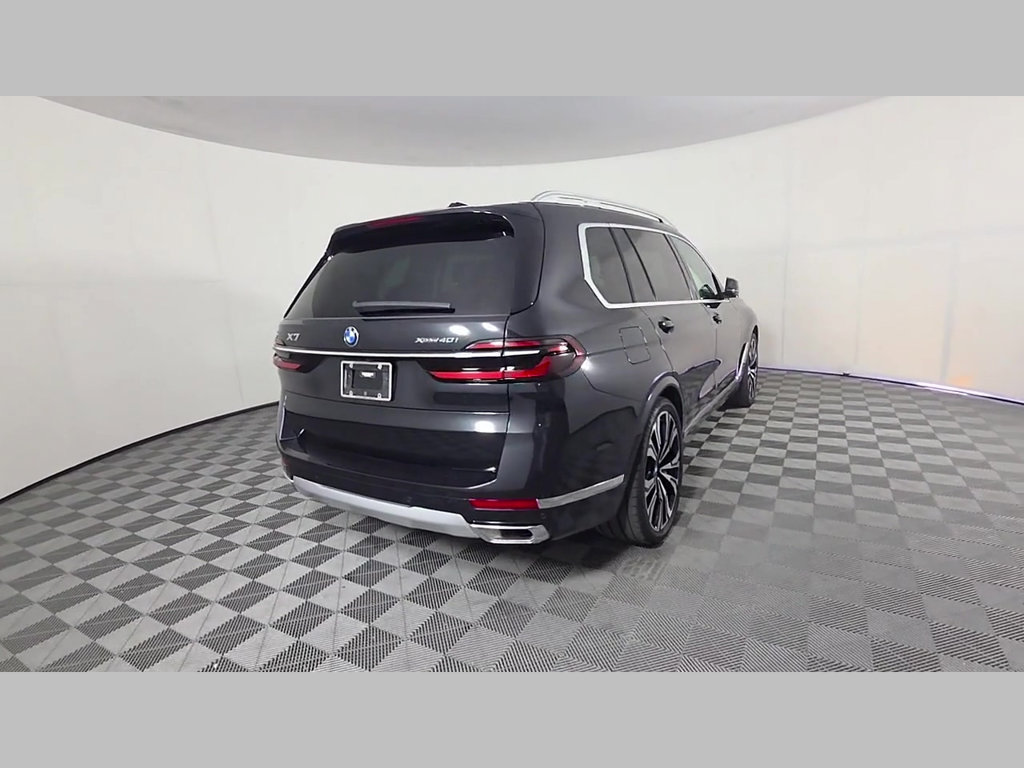 Used 2024 BMW X7 xDrive40i AWD/4WD image 41