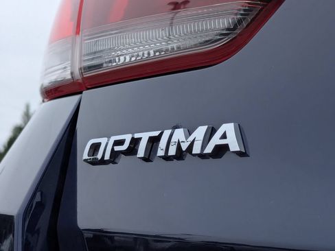 Used 2020 Kia Optima S w/ S Panoramic Sunroof Package FWD image 29