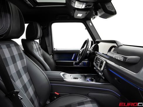 Used 2025 Mercedes-Benz G 550 image 36