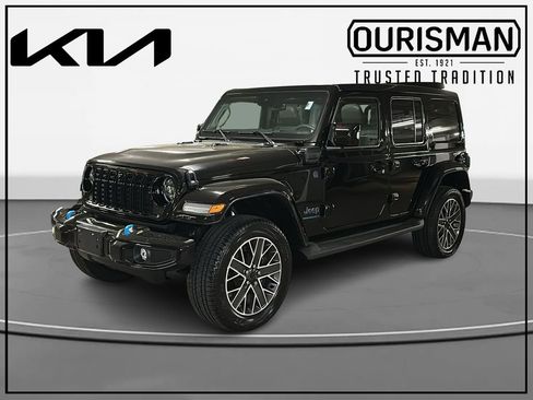 Used 2024 Jeep Wrangler High Altitude AWD/4WD image 2
