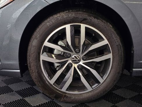 New 2025 Volkswagen Jetta SE image 11