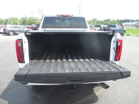 Used 2024 GMC Sierra 2500 Denali w/ Denali Reserve Package AWD/4WD image 9