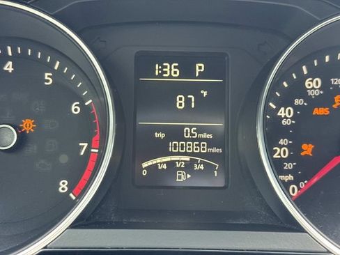 Used 2016 Volkswagen Jetta Sport FWD image 26