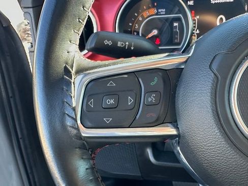 Used 2023 Jeep Wrangler Unlimited Rubicon image 17