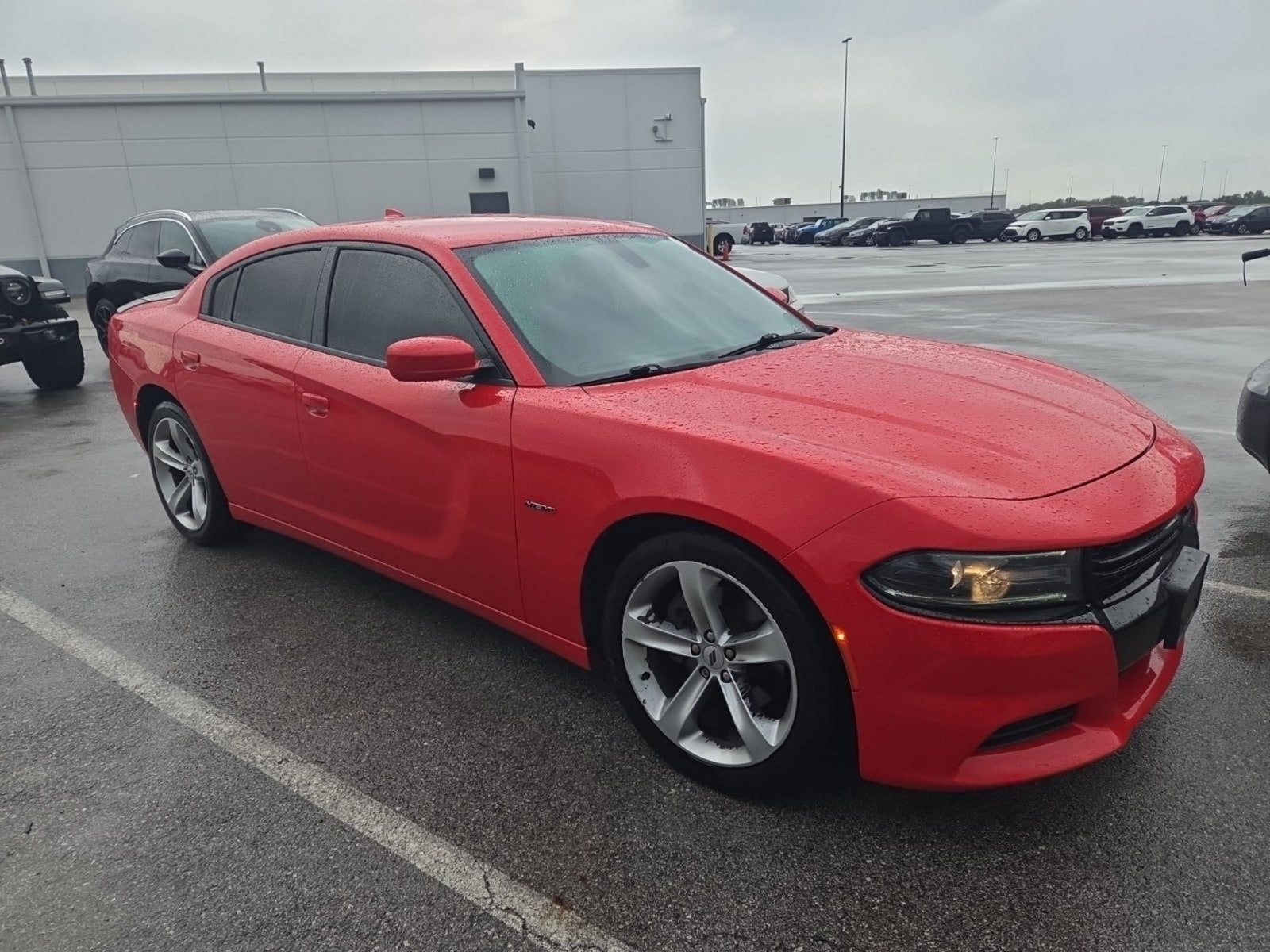 Used 2018 Dodge Charger R/T RWD image 3