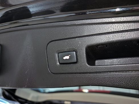 Used 2012 Acura MDX AWD/4WD image 12