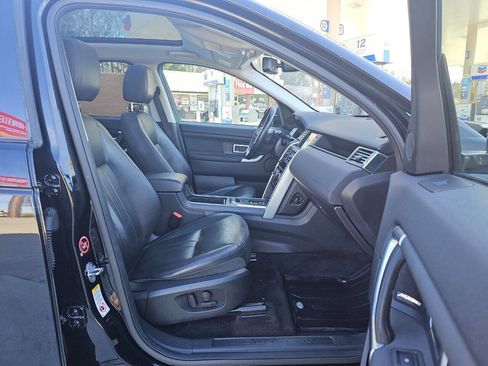 Used 2019 Land Rover Discovery Sport HSE image 11