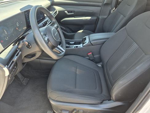 Used 2025 Hyundai Tucson SEL AWD/4WD image 16