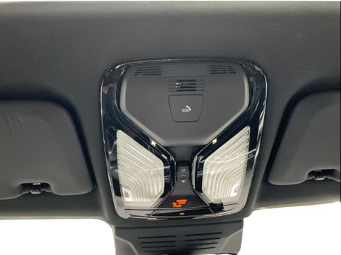 Used 2025 BMW X5 sDrive40i w/ M Sport Package RWD image 46