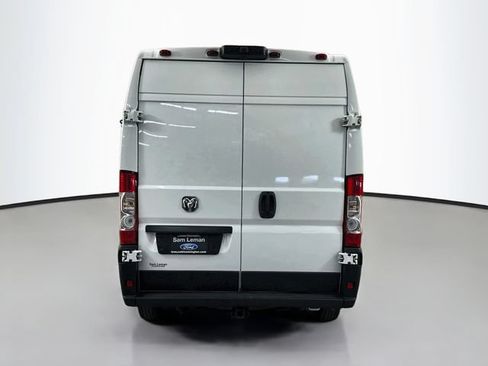 Used 2024 RAM ProMaster 2500 w/ Convenience Group FWD image 6