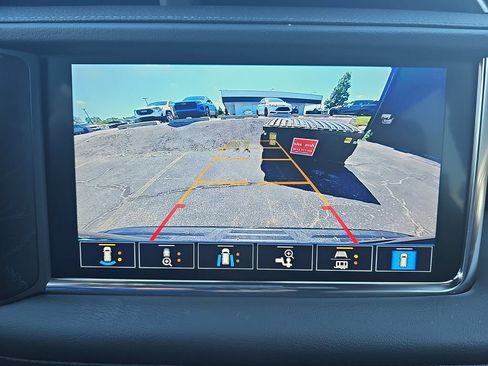 Certified 2021 GMC Yukon Denali w/ Denali Premium Package AWD/4WD image 30
