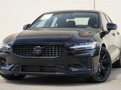 Used 2024 Volvo S60 T8 Plus AWD/4WD image 3