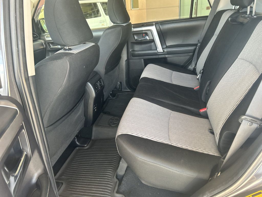 Used 2015 Toyota 4Runner SR5 AWD/4WD image 12