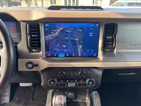 Used 2024 Ford Bronco Wildtrak AWD/4WD image 28