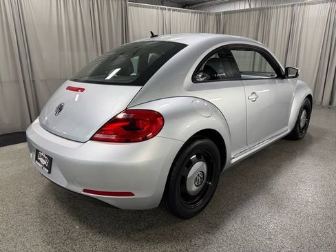 Used 2013 Volkswagen Beetle 2.5 image 4