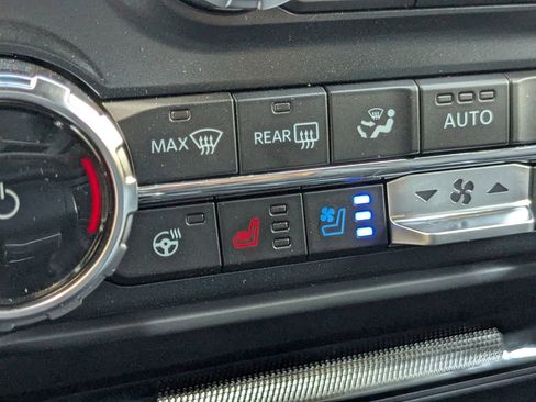 New 2025 Ford F150 Lariat w/ Equipment Group 502A High image 32