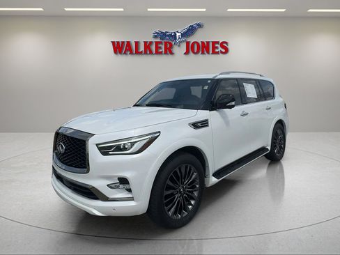 Used 2024 INFINITI QX80 Sensory image 1