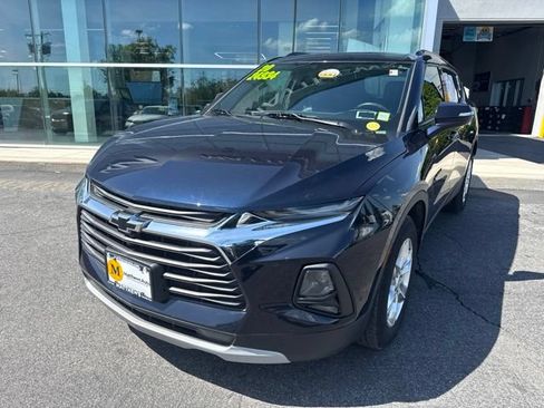 Used 2020 Chevrolet Blazer LT w/ Sound & Technology Package AWD/4WD image 2