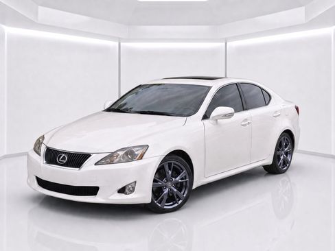 Used 2010 Lexus IS 250 w/ Preferred Accessory Package RWD image 1