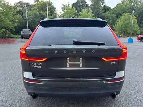 Used 2019 Volvo XC60 T5 Momentum w/ Multimedia Package AWD/4WD image 6