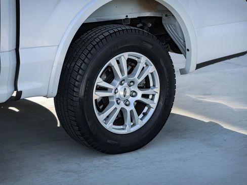 Used 2015 Ford F150 Lariat w/ Equipment Group 501A Mid image 33