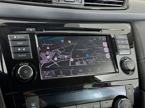 Used 2020 Nissan Rogue SL image 22