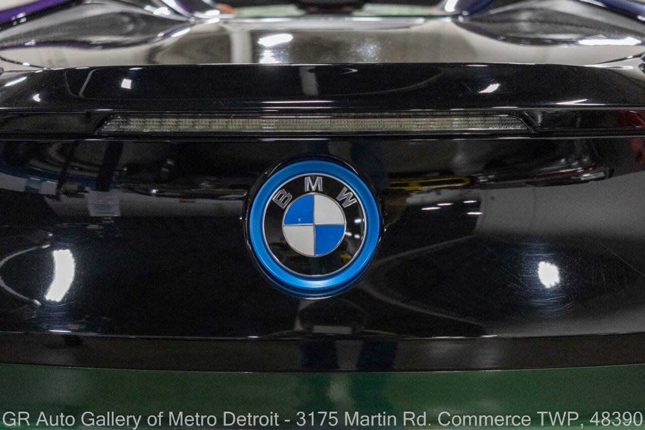 Used 2019 BMW i8 Roadster AWD/4WD image 29