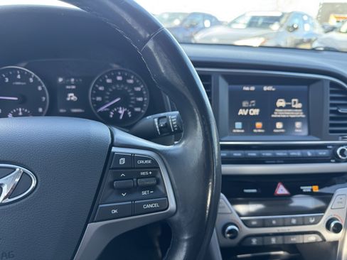 Used 2018 Hyundai Elantra Limited image 23