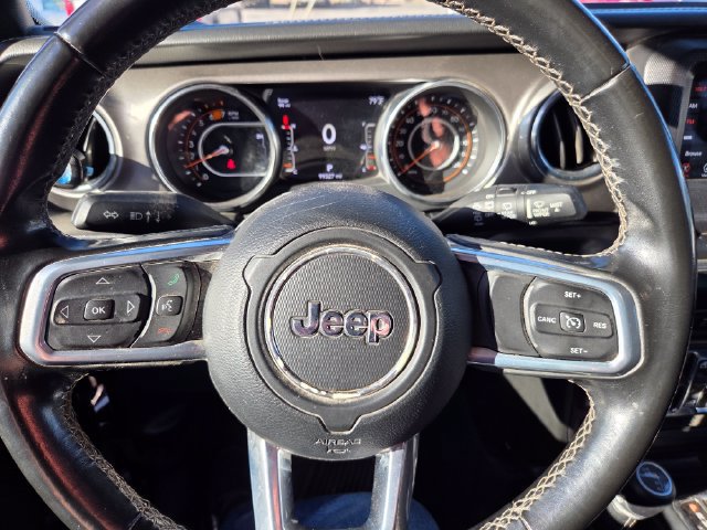 Used 2020 Jeep Wrangler Unlimited Sahara AWD/4WD image 9