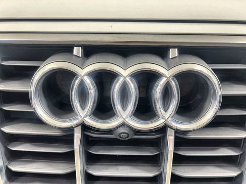 Used 2023 Audi Q7 3.0T Premium Plus AWD/4WD image 32
