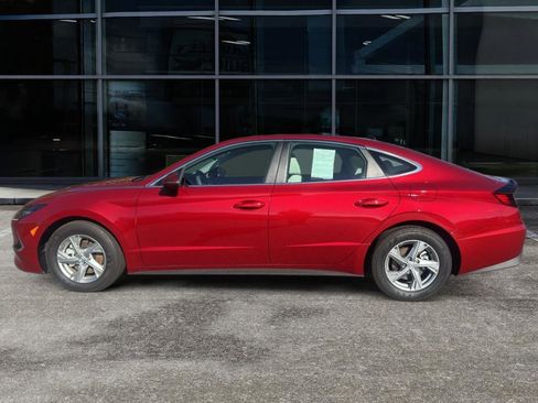 Used 2023 Hyundai Sonata SE w/ Preferred Accessory Package image 8