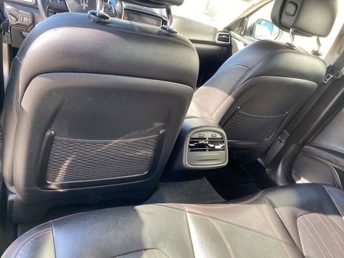 Used 2018 Maserati Ghibli image 11