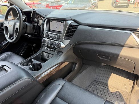 Used 2018 Chevrolet Tahoe LT w/ Luxury Package AWD/4WD image 9