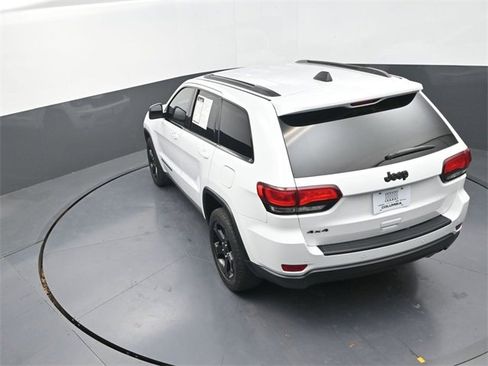 Used 2021 Jeep Grand Cherokee Freedom Edition image 13