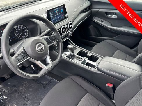 Used 2024 Nissan Sentra SV FWD image 10