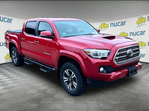 Used 2017 Toyota Tacoma TRD Sport w/ Premium & Technology Package image 1