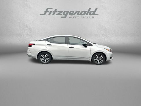 Used 2024 Nissan Versa S w/ S Plus Package FWD image 8