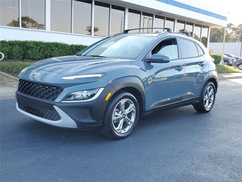 Used 2022 Hyundai Kona SEL image 3